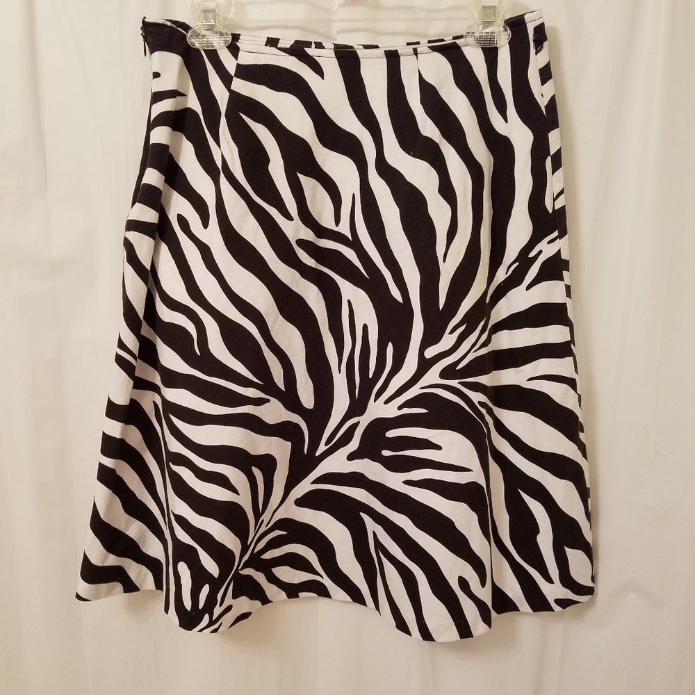 Price Dropped..Worthington Skirt